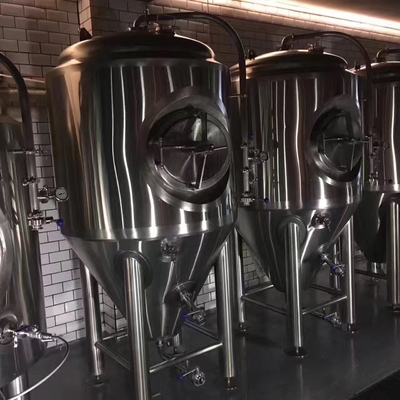 Acier inoxydable d'équipement clés en main automatique de microbrasserie ou matériel d'en cuivre