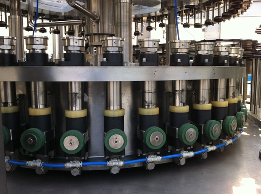 3 dans 1 chaîne de production de brasserie machine de remplissage emballée d'eau potable 10000 Bph