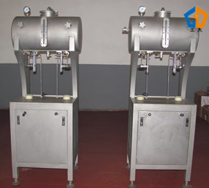 Machine de remplissage isobare de bouteille électrique pneumatique automatique avec deux becs