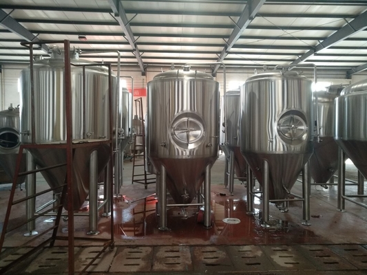 réservoir revêtu de fermentatio de la brasserie 3000l micro pour l'unitank de réservoir de l'acier inoxydable 304 de bière de métier avec la pierre de carbonation