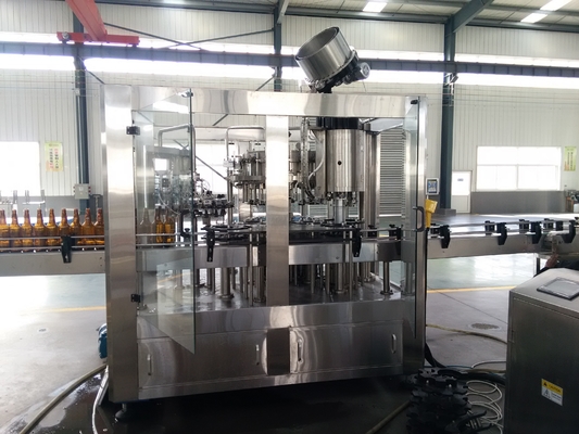 3 dans 1 machine de remplissage de bouteilles Sus304 en verre pour la boisson carbonatée par brasserie de métier