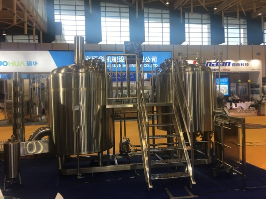 Acier inoxydable 100L 200L 300L d'équipement de microbrasserie de chauffage de vapeur par groupe