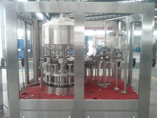 Bouteille de mise en bouteilles Wahing d'équipement de boisson de haute précision remplissant bouchant la machine de Monoblock