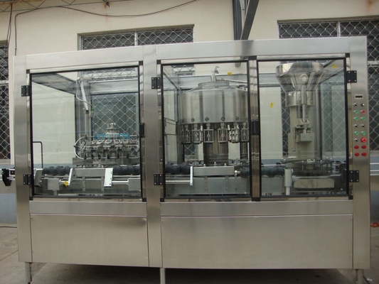 Bouteille de mise en bouteilles Wahing d'équipement de boisson de haute précision remplissant bouchant la machine de Monoblock